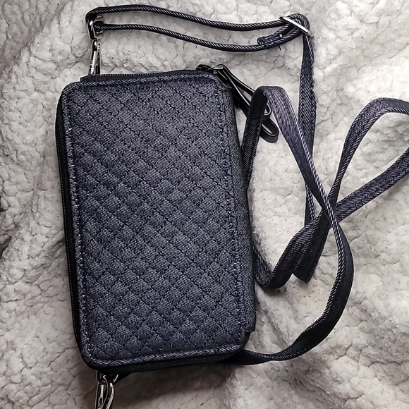 Vera Bradley Iconic RFID All In One Denim Cell Phone denim Crossbody Vera Bradle - Picture 9 of 17